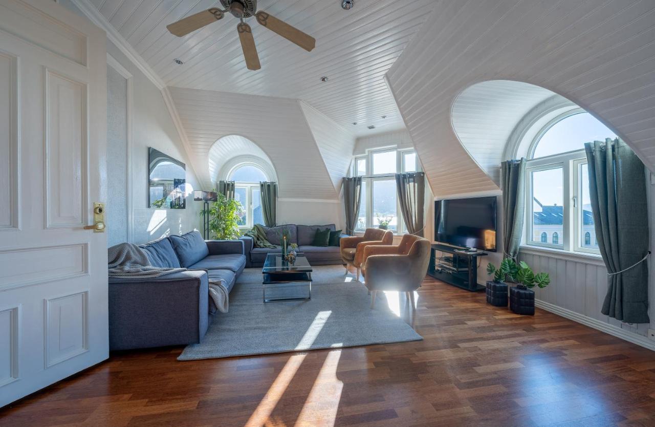 Enter Tromso - Exclusive 4 Bedroom Villa Exterior foto
