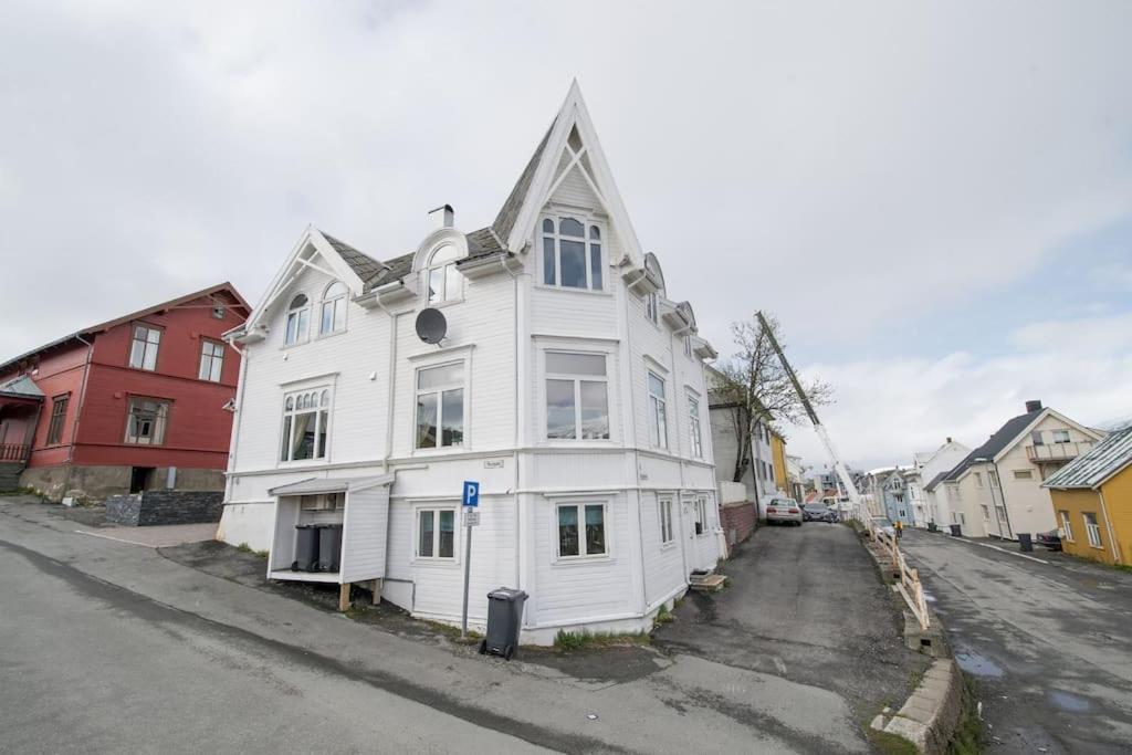 Enter Tromso - Exclusive 4 Bedroom Villa Exterior foto